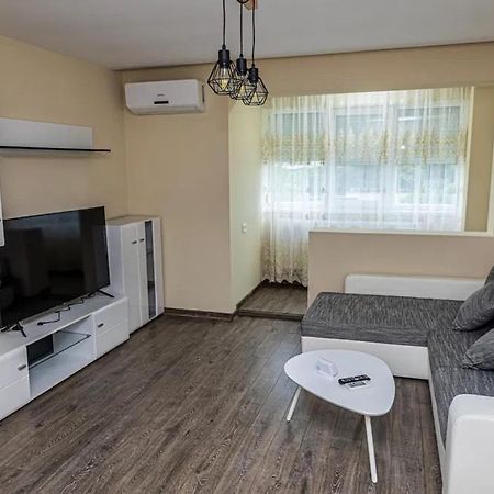 Iulian Apartment Braila Ngoại thất bức ảnh
